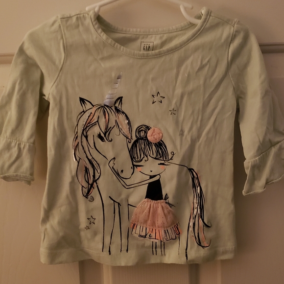 gap unicorn shirt